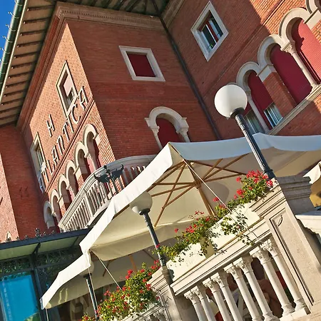 Hotel Atlantica 3*